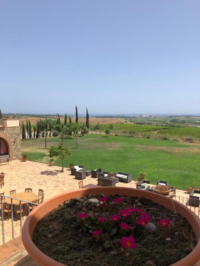 Agriturismo Donna Germana Cirò Marina Exterior foto