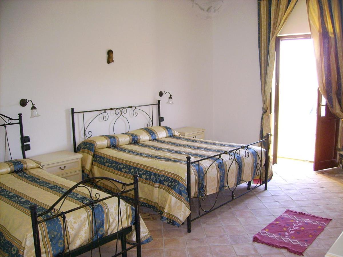 Agriturismo Donna Germana Cirò Marina Exterior foto