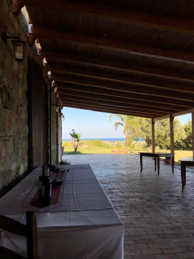 Agriturismo Donna Germana Cirò Marina Exterior foto