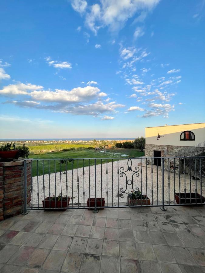Agriturismo Donna Germana Cirò Marina Exterior foto